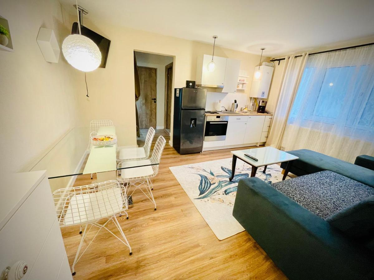 Place To Stay-self Check In-24h * Resita
